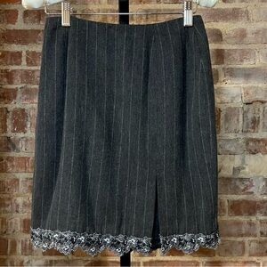 Vintage Pinstripe Gray Midi Skirt w/ Lace Trim and Slit. -Size 4 -SK09